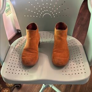 Dansko Becki Suede Ankle Boots- 37